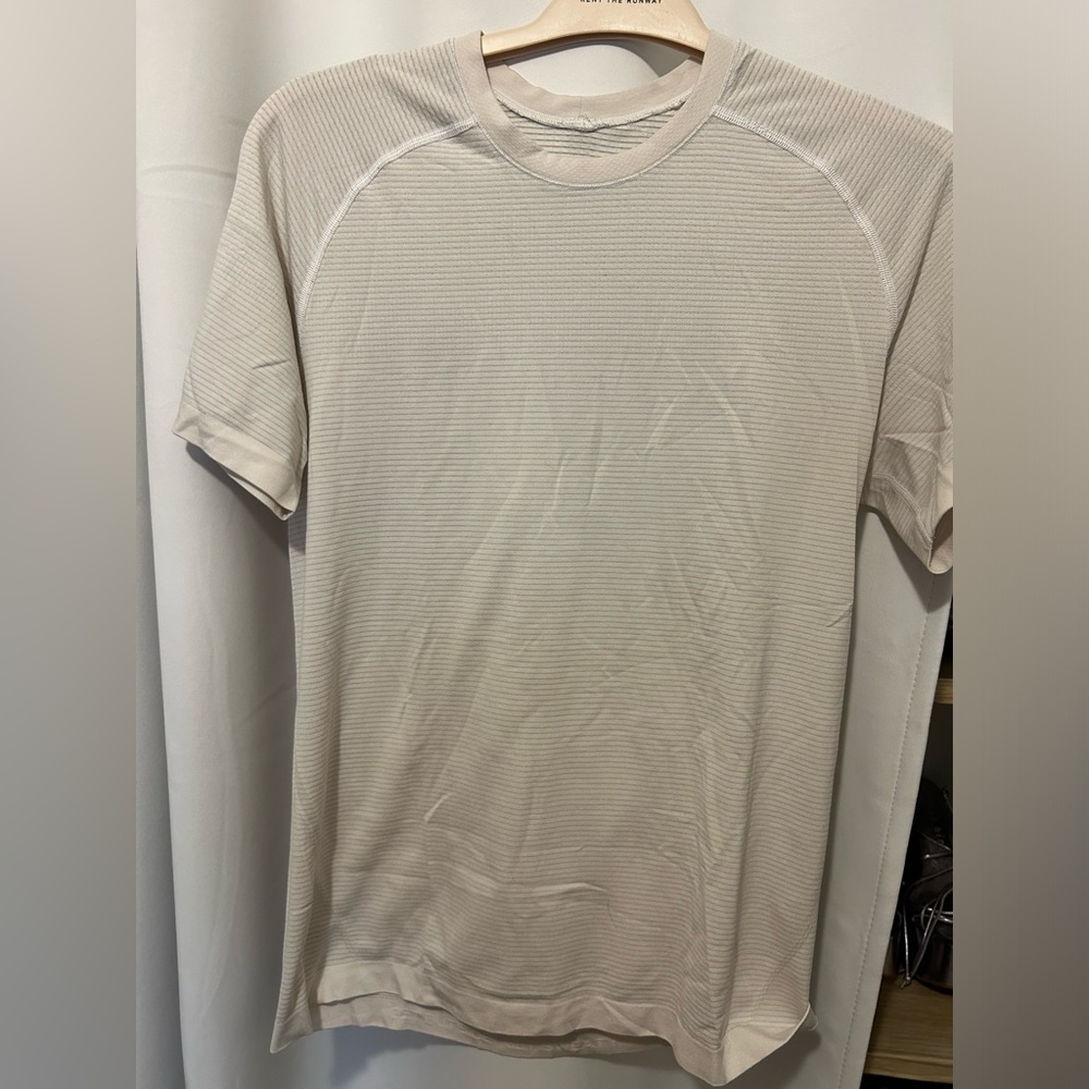White lulu lemon metal tech tee men’s
